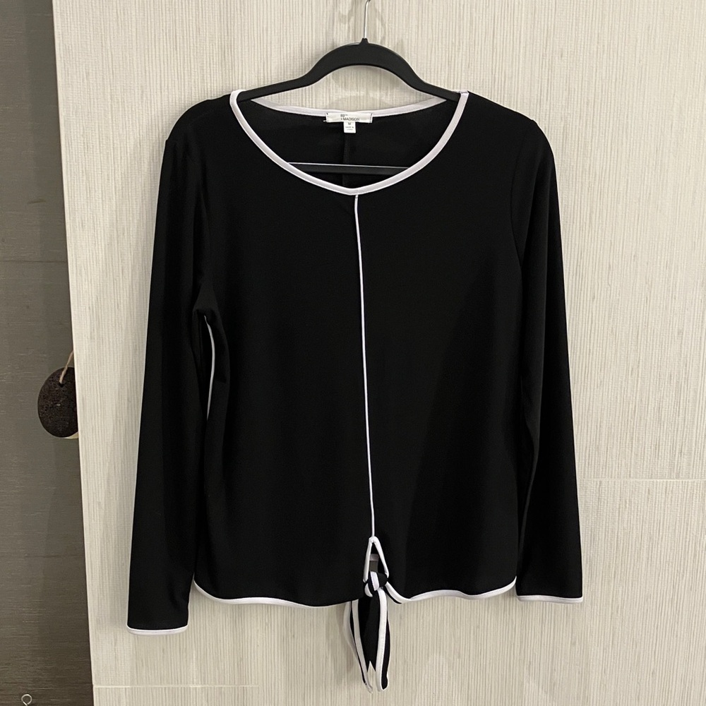 Black and White Blouse w/ Tie in Front